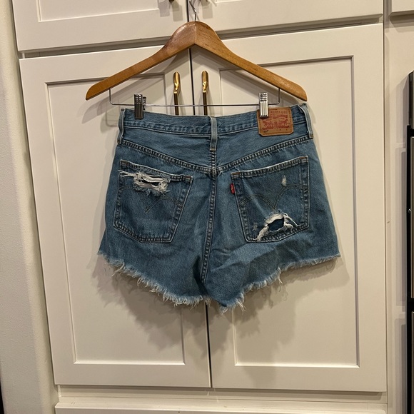 Levi’s 501 denim cutoff shorts size 30 waist - Picture 11 of 16